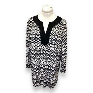 Jaclyn Smith Women’s Long Sleeve Tunic Split Neck Abstract Chevron Black XL